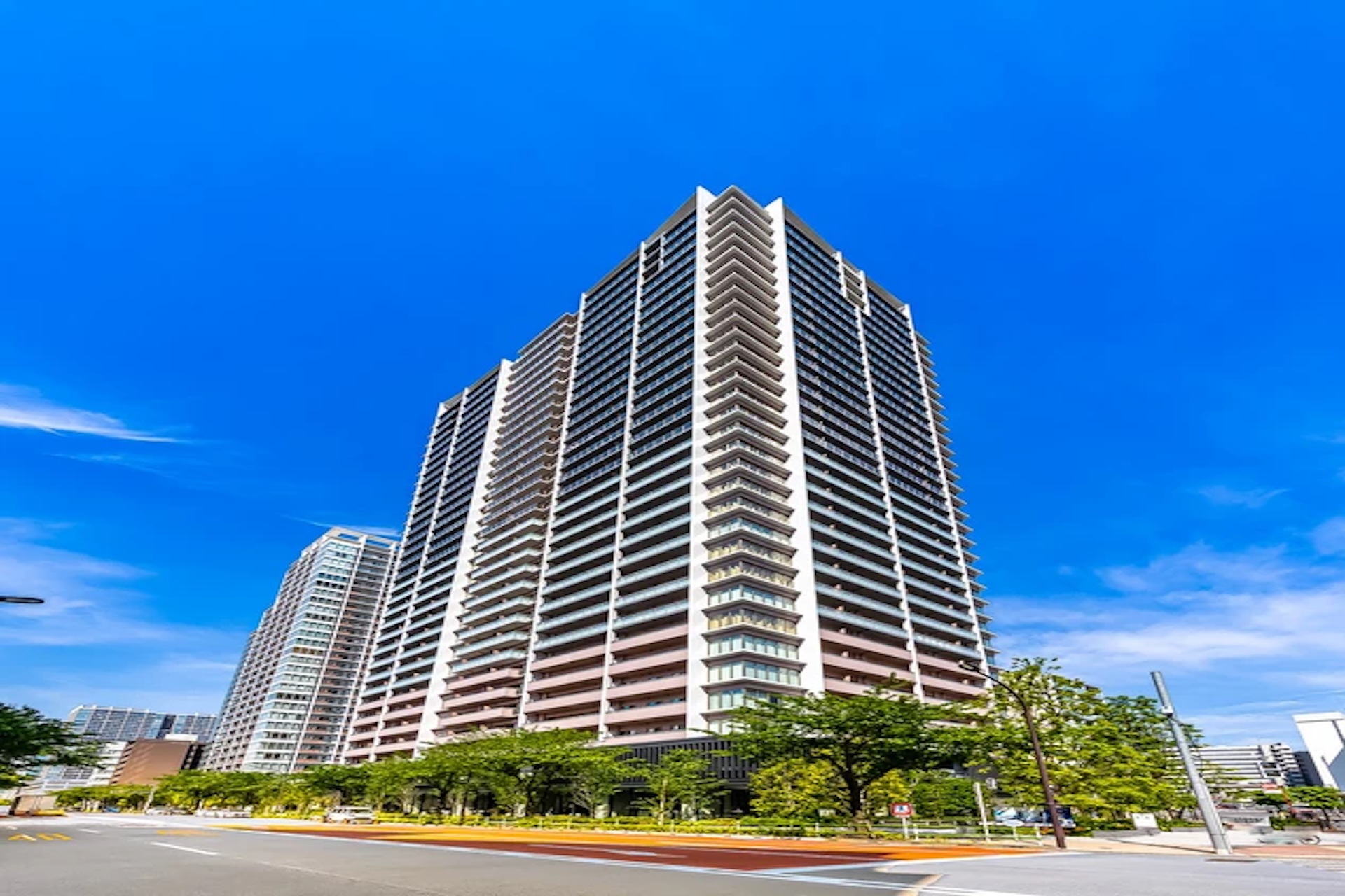 Branz Tower Shibaura