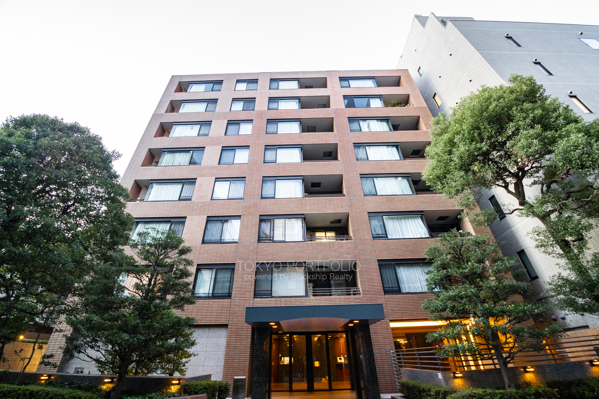Grand Forme Rokubancho 